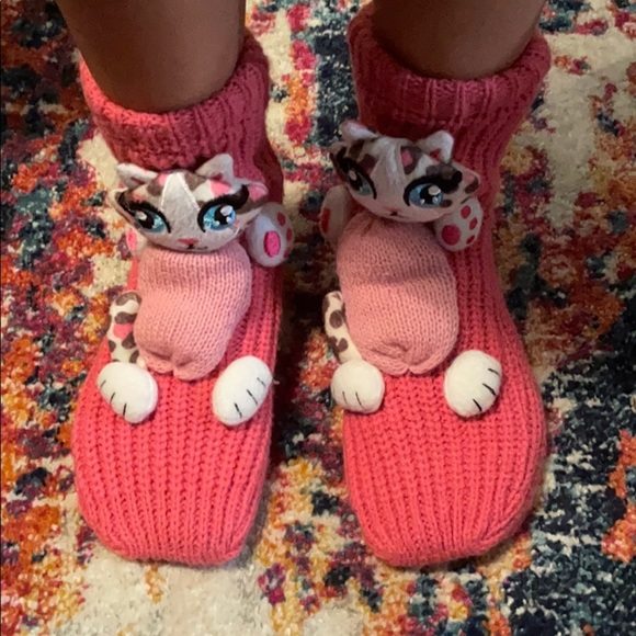 Girl’s Pink Sweater Slipper Socks with grippers - Picture 1 of 5